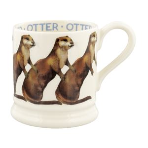 ½ pt Mug Otter